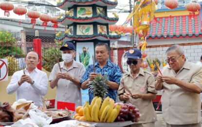 เรวัตฯนายก อบจ.ภูเก็ต ร่วมพิธีเทกระจาด ณ มูลนิธิกุศลธรรมภูเก็ต