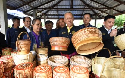 เปิดมหกรรมรับงานไปทำที่บ้าน พร้อมแหล่งรับซื้อ  “รมว. พิพัฒน์ รัชกิจประการ” กระทรวงแรงงาน เพิ่มรายได้อาชีพทั่วประเทศ ห้ามพลาด 4-5 กันยายน 2567 นี้ที่ กระทรวงแรงงาน