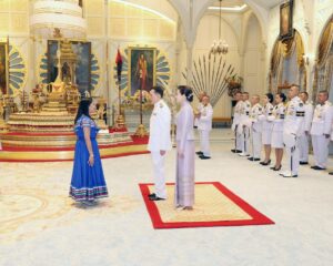 พระบาทสมเด็จพระเจ้าอยู่หัว และสมเด็จพระนางเจ้า ฯ พระบรมราชินี พระราชทานพระบรมราชวโรกาสให้นางซันดี อานาเบลล์ ดาบิลา ซันโดบัล (Mrs. Sandy Anabell Dávila Sandoval) ซึ่งมีถิ่นพำนักอยู่ที่กรุงโตเกียว ญี่ปุ่น เฝ้าทูลละอองธุลีพระบาท ถวายอักษรสาส์นตราตั้ง เป็นเอกอัครราชทูตวิสามัญผู้มีอำนาจเต็มแห่งสาธารณรัฐนิการากัวประจำประเทศไทย